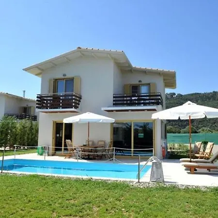Casa Smaragdi