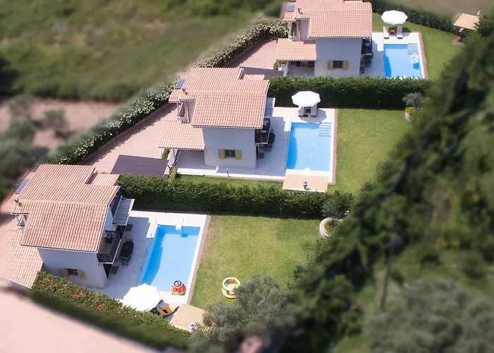 Casa Smaragdi Villa *